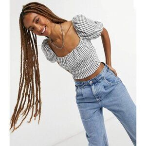 NWT BERSHKA Black and white plaid gingham puff sleeve ruched crop top